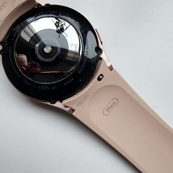 Samsung and Smartwatch with Circular Display and Adjustable Strap Size M 20mm - Picture 12 of 13